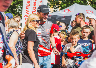 Piknik żużlowy na ostrowskim Rynku (33)