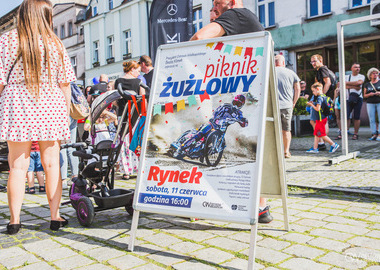 Piknik żużlowy na ostrowskim Rynku (31)