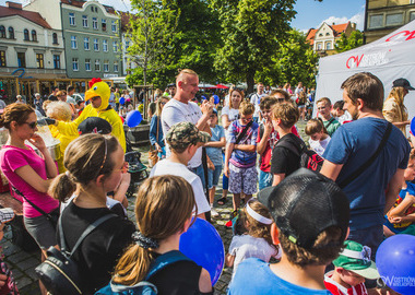 Piknik żużlowy na ostrowskim Rynku (27)