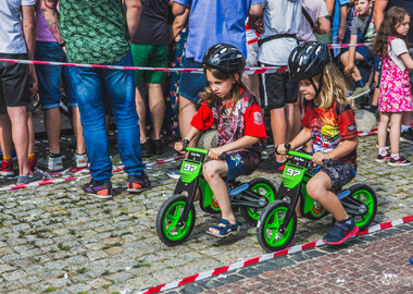 Piknik żużlowy na ostrowskim Rynku (24)