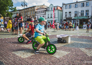 Piknik żużlowy na ostrowskim Rynku (12)