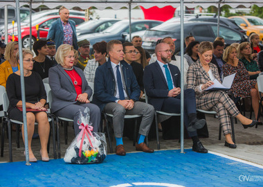 Uroczyste otwarcie Przedszkola nr 2 Jarzębinka w Ostrowie Wielkopolskim  (95)