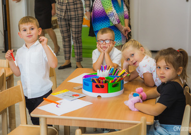 Uroczyste otwarcie Przedszkola nr 2 Jarzębinka w Ostrowie Wielkopolskim  (86)