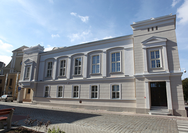 Budynek Starej Biblioteki (fot. archiwum Urzędu Miejskiego)
