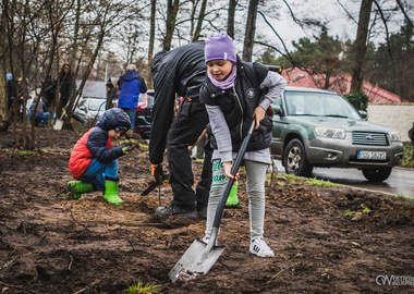 2023-04-15 Sadzenie lasu 0 Pruślin (107)