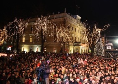 16. Gwiazdka na Rynku Zapal światło ponad nami (fot. S. Nowicka)