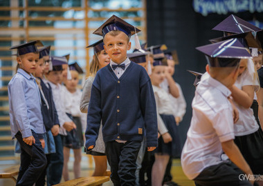 2023-10-05 Ślubowanie klas pierwszych SP11 Ferić (32)