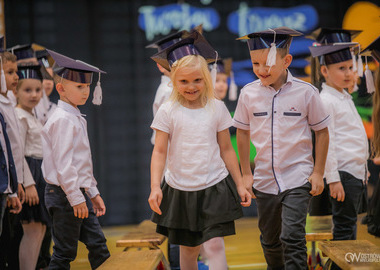 2023-10-05 Ślubowanie klas pierwszych SP11 Ferić (27)