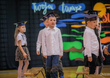 2023-10-05 Ślubowanie klas pierwszych SP11 Ferić (18)
