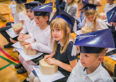 2023-10-05 Ślubowanie klas pierwszych SP11 Ferić (666)