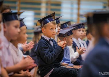 2023-10-05 Ślubowanie klas pierwszych SP11 Ferić (111)