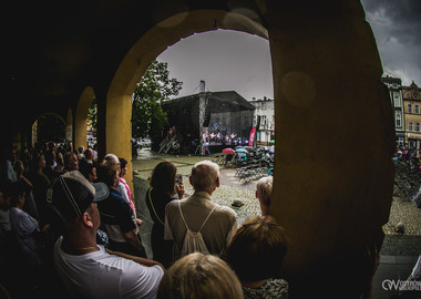 2024-06-30 Koncert rynek Marcin Wyrostek (116)