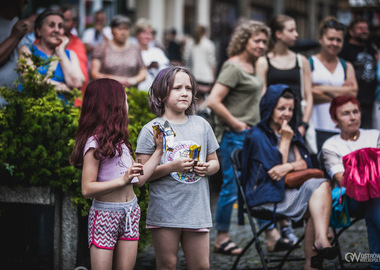 2024-06-30 Koncert rynek Marcin Wyrostek (45)