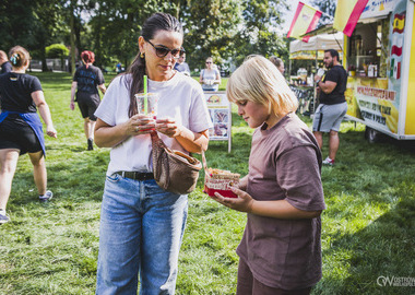 2024-08-03  FOODstival  FOOD TRUCKI (162)