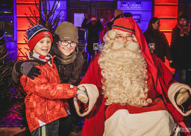 2024-12-06 Mikołaj zapalenie choinki (271)