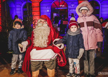 2024-12-06 Mikołaj zapalenie choinki (187)