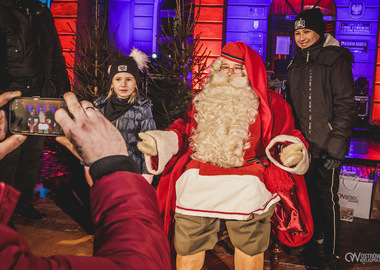 2024-12-06 Mikołaj zapalenie choinki (176)