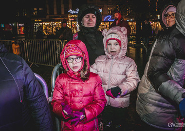 2024-12-06 Mikołaj zapalenie choinki (154)