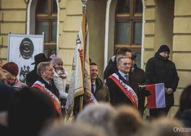 2025-01-19 Tablica pamiątkowa Lecha Kaczyńskiego (364)