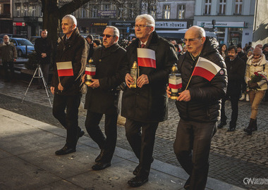 2025-01-19 Tablica pamiątkowa Lecha Kaczyńskiego (302)