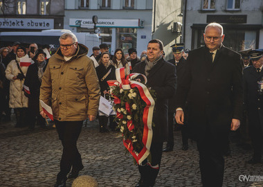 2025-01-19 Tablica pamiątkowa Lecha Kaczyńskiego (263)