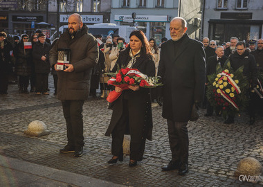 2025-01-19 Tablica pamiątkowa Lecha Kaczyńskiego (207)
