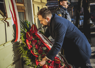 2025-01-19 Tablica pamiątkowa Lecha Kaczyńskiego (203)