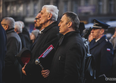 2025-01-19 Tablica pamiątkowa Lecha Kaczyńskiego (140)