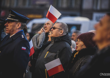 2025-01-19 Tablica pamiątkowa Lecha Kaczyńskiego (136)