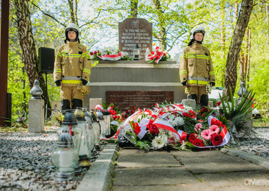Uroczystości w Lesie Winiarskim (27.04.2025) (43)
