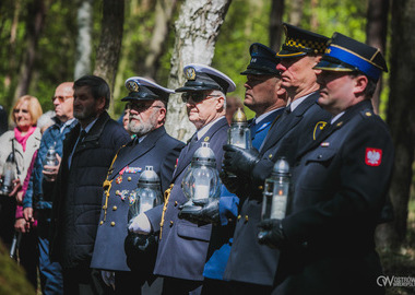 Uroczystości w Lesie Winiarskim (27.04.2025) (30)