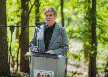 Uroczystości w Lesie Winiarskim (27.04.2025) (26)