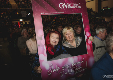 2025-03-17 Raz Dwa Trzy Dzień kobiet koncert (13)