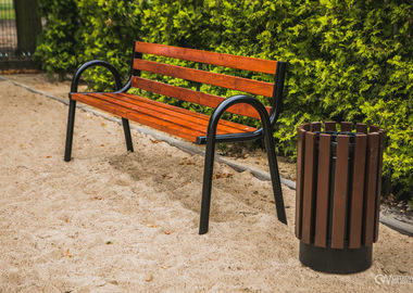 Nowy plac zabaw przy SP7 (21)