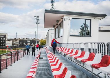 Ostrowianie zachwyceni nowym stadionem! (27)