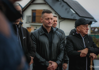 Zielony akcent na 35-lecie samorządu. W Ostrowie Wielkopolskim posadzono Aleję Lipową (13)