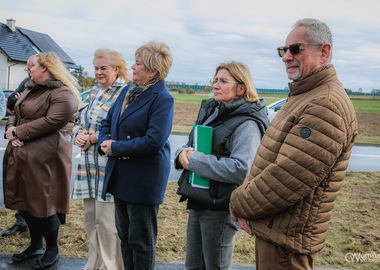 Zielony akcent na 35-lecie samorządu. W Ostrowie Wielkopolskim posadzono Aleję Lipową (1)