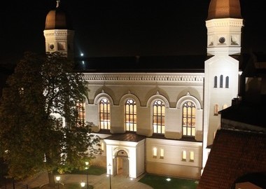 Synagoga nocą