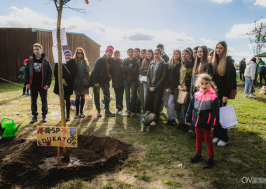 2025-10-19 Święto drzewa Piaski (674)