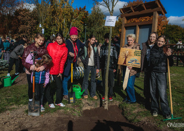 2025-10-19 Święto drzewa Piaski (574)
