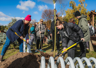 2025-10-19 Święto drzewa Piaski (552)