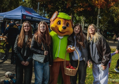 2025-10-19 Święto drzewa Piaski (23)
