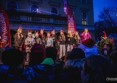 Rozświetlamy ostrowską choinkę. 2025  (98)
