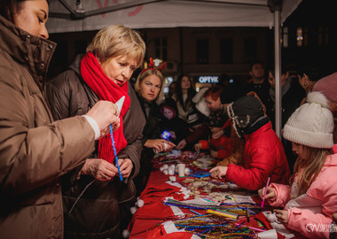 Rozświetlamy ostrowską choinkę. 2025 (57)