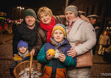 Rozświetlamy ostrowską choinkę. 2025 (50)