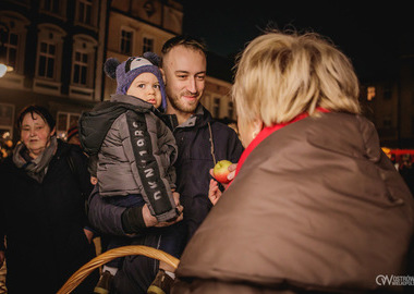 Rozświetlamy ostrowską choinkę. 2025 (39)
