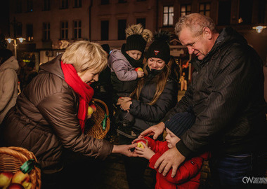Rozświetlamy ostrowską choinkę. 2025 (38)