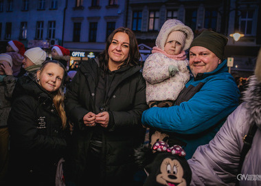 Rozświetlamy ostrowską choinkę. 2025  (9)