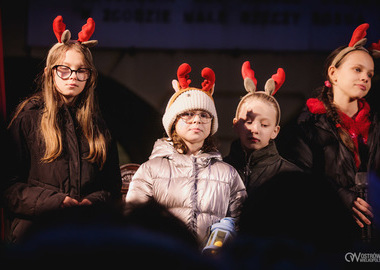 Rozświetlamy ostrowską choinkę. 2025 (1)