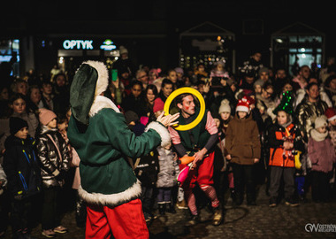 2025-12-07 Ostrowskie Mikołajki (211)